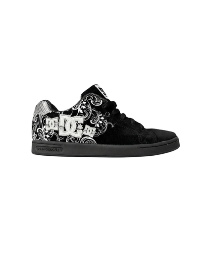 Low-top Skate Shoes