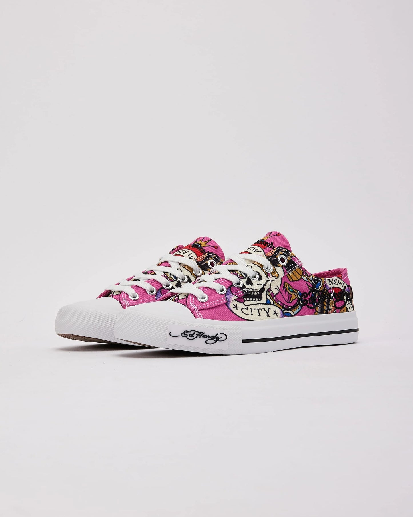 Skull wing low tops